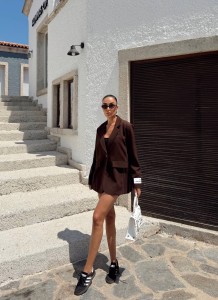 Brown– oversize blazer z detalami