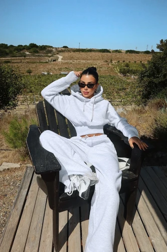 gray-scarf-hooded-tracksuit-18493.webp