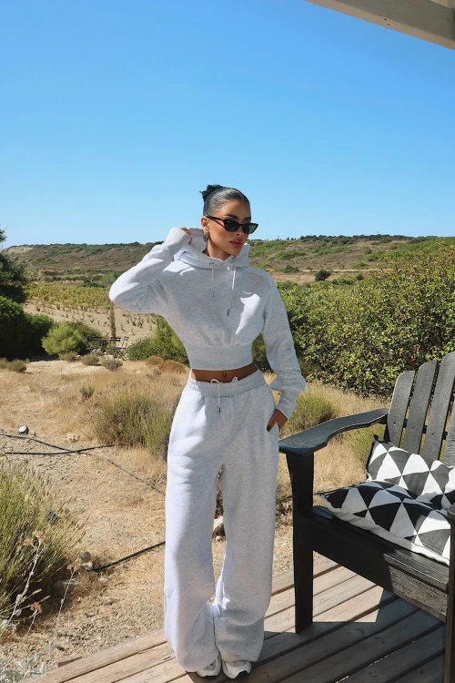 gray-scarf-hooded-tracksuit-18496.webp