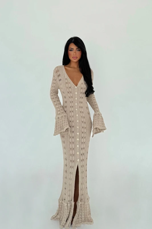 3213 VELORA MUSE – Luxury Knit Maxi Dress