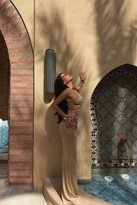 4698 Arabian Nights Sculpt Dress – Dubai Edition