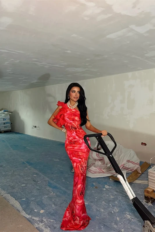 4878 Scarlet Obsession Maxi Dress