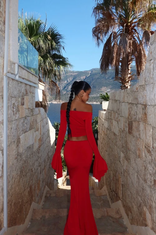 red-darcey-suit-16532.webp